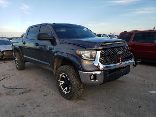 Photo 3 VIN: 5TFEY5F1XJX240435 - TOYOTA TUNDRA CRE 