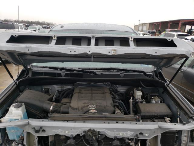 Photo 6 VIN: 5TFEY5F1XKX251789 - TOYOTA TUNDRA CRE 