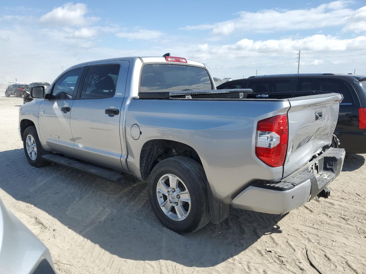 Photo 1 VIN: 5TFEY5F1XMX295133 - TOYOTA TUNDRA 