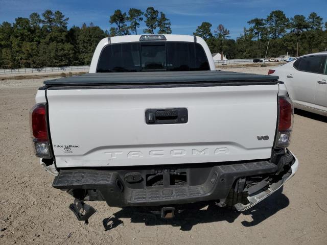 Photo 5 VIN: 5TFEZ5CNXJX058903 - TOYOTA TACOMA DOU 