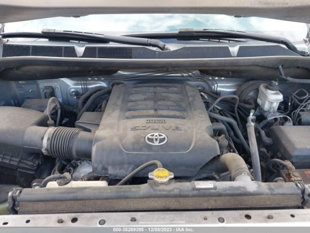 Photo 9 VIN: 5TFFW5F12HX227943 - TOYOTA TUNDRA 2WD 