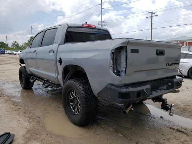 Photo 1 VIN: 5TFFY5F11JX238772 - TOYOTA TUNDRA CRE 