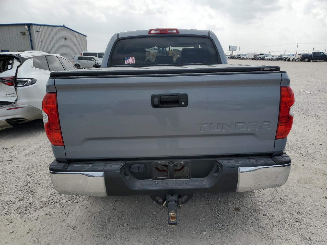 Photo 5 VIN: 5TFFY5F11KX245030 - TOYOTA TUNDRA 