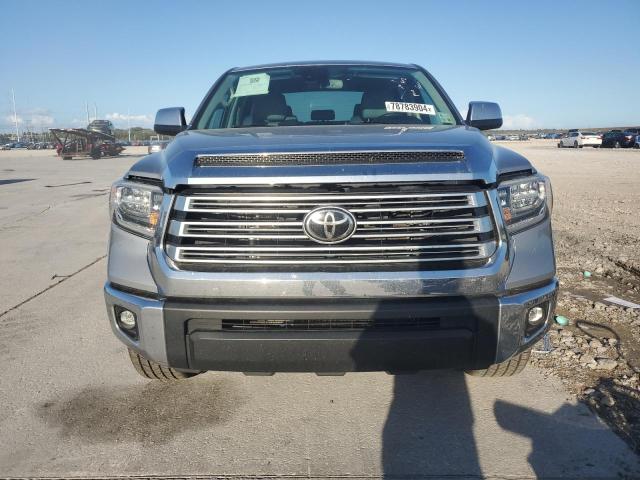 Photo 4 VIN: 5TFFY5F13LX263921 - TOYOTA TUNDRA CRE 