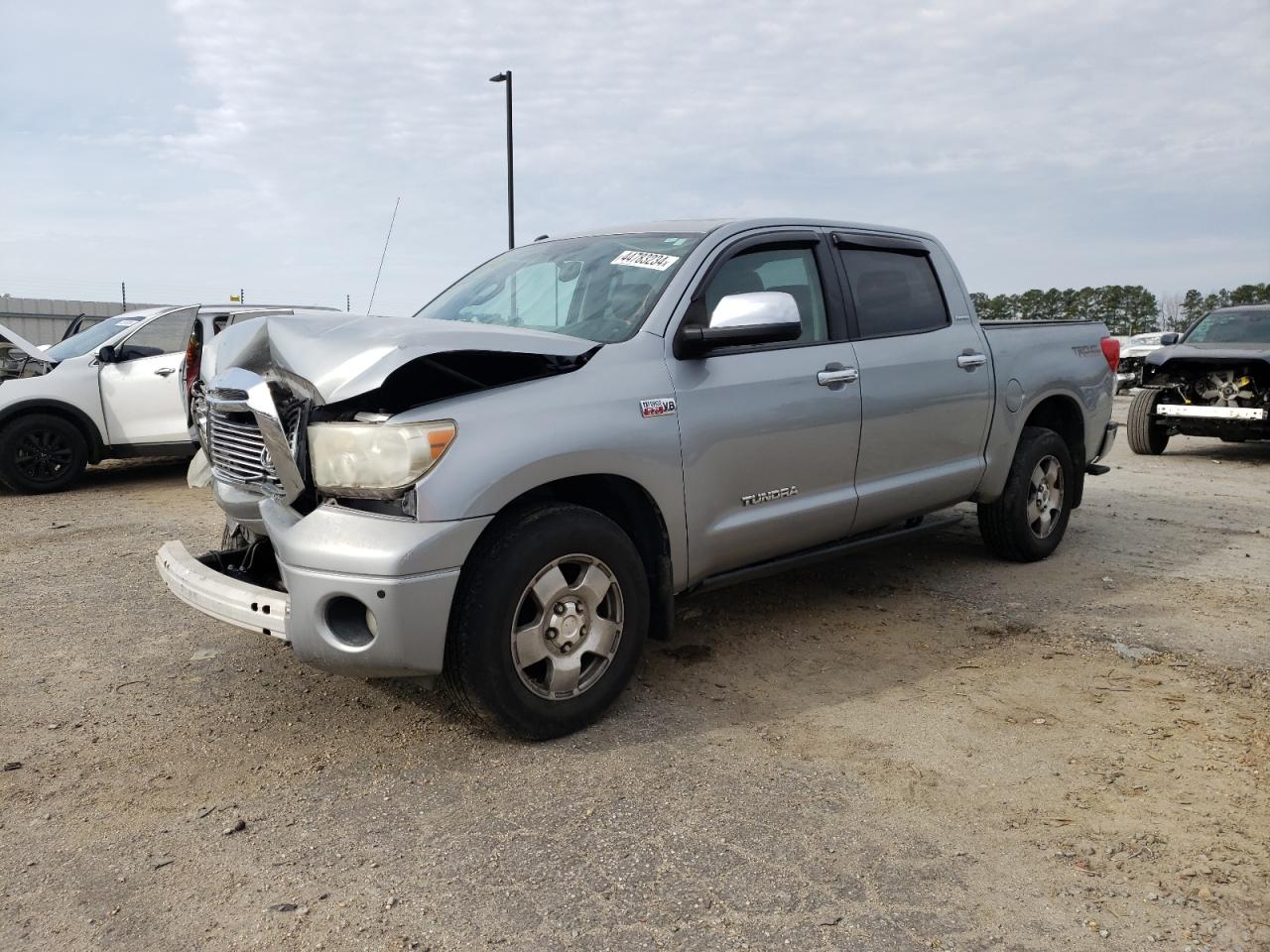 Photo 0 VIN: 5TFFY5F14BX103125 - TOYOTA TUNDRA 