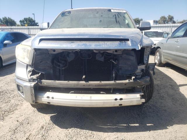 Photo 4 VIN: 5TFFY5F14HX213598 - TOYOTA TUNDRA CRE 