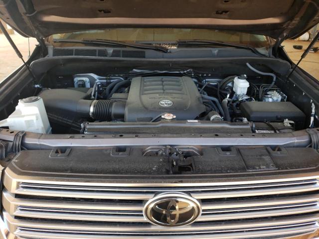 Photo 6 VIN: 5TFFY5F14JX240855 - TOYOTA TUNDRA CRE 