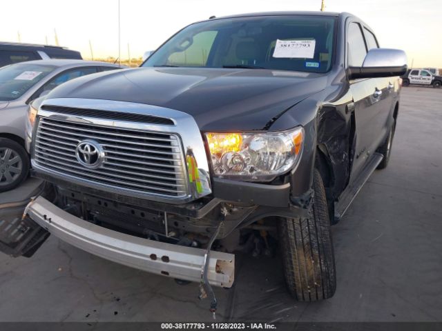 Photo 5 VIN: 5TFFY5F16BX112747 - TOYOTA TUNDRA 