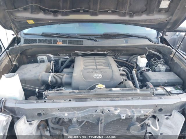 Photo 9 VIN: 5TFFY5F16BX112747 - TOYOTA TUNDRA 