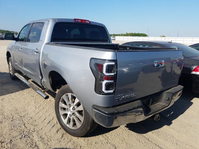 Photo 2 VIN: 5TFFY5F16BX113137 - TOYOTA TUNDRA CRE 