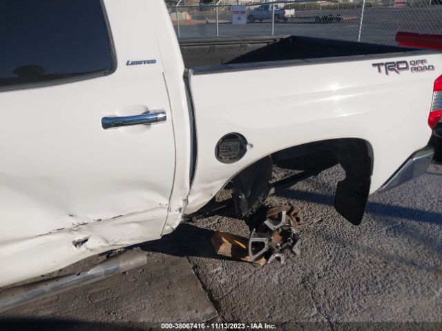 Photo 5 VIN: 5TFFY5F16JX235284 - TOYOTA TUNDRA 