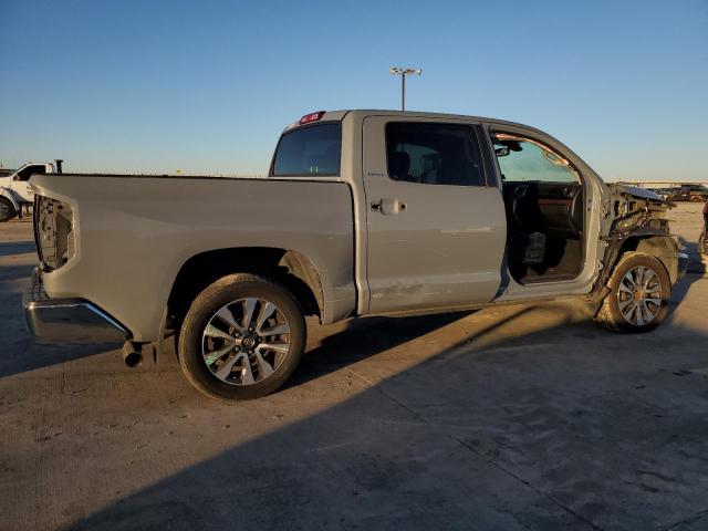 Photo 2 VIN: 5TFFY5F16JX237455 - TOYOTA TUNDRA CRE 