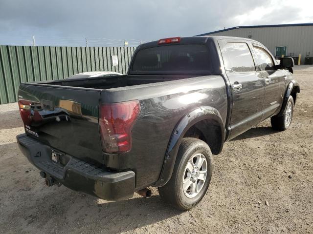 Photo 3 VIN: 5TFFY5F17BX102406 - TOYOTA TUNDRA CRE 