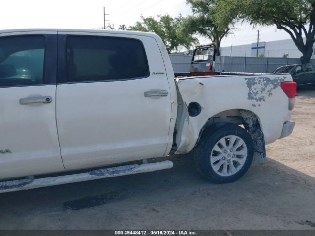 Photo 5 VIN: 5TFFY5F17CX127582 - TOYOTA TUNDRA 