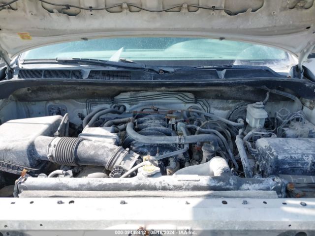 Photo 9 VIN: 5TFFY5F17CX127582 - TOYOTA TUNDRA 