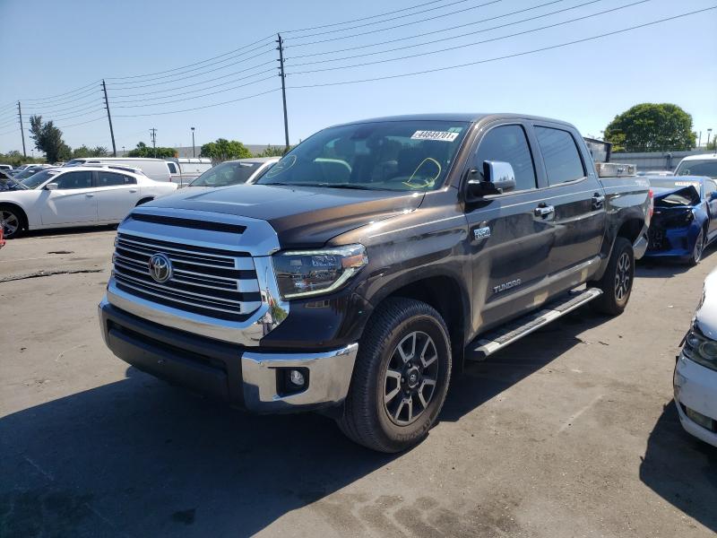 Photo 1 VIN: 5TFFY5F17LX261170 - TOYOTA TUNDRA CRE 