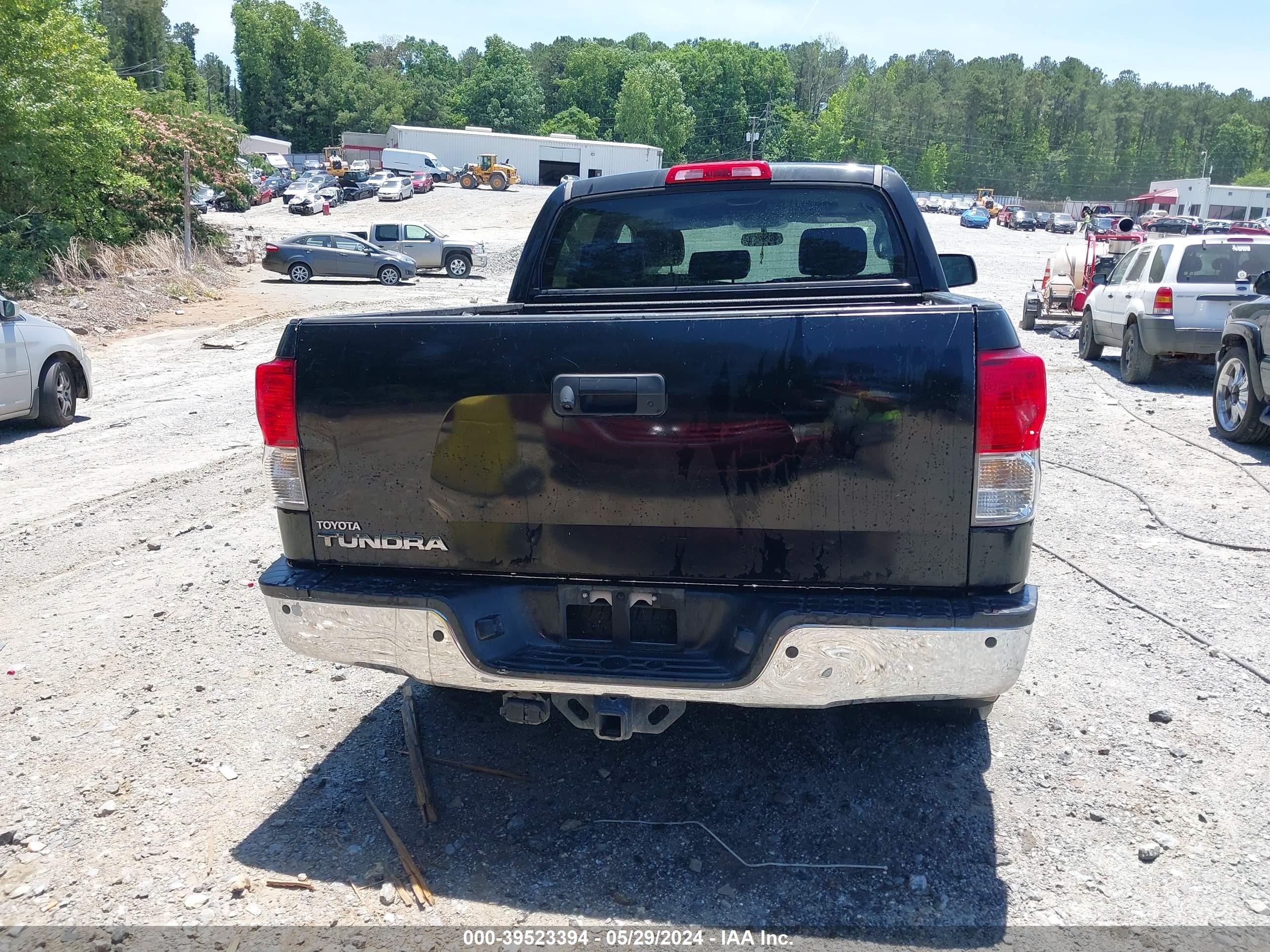 Photo 14 VIN: 5TFFY5F18AX096842 - TOYOTA TUNDRA 