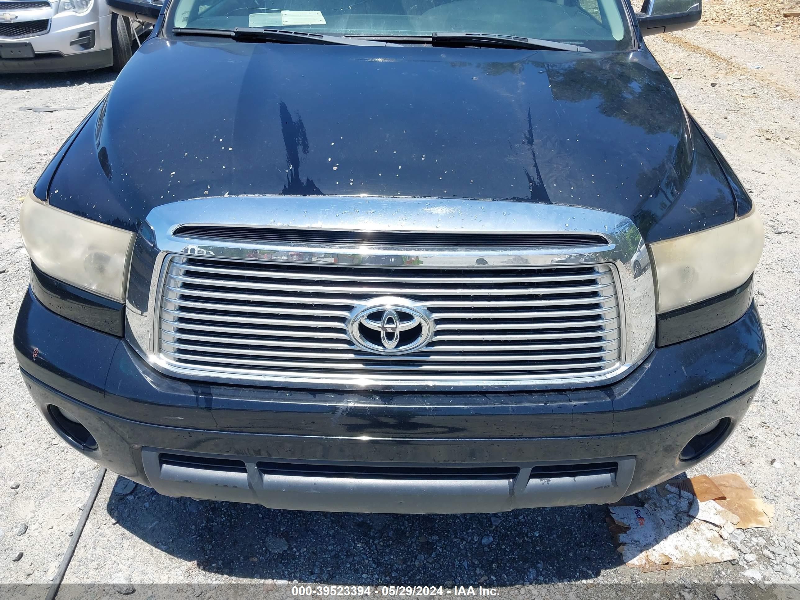 Photo 5 VIN: 5TFFY5F18AX096842 - TOYOTA TUNDRA 