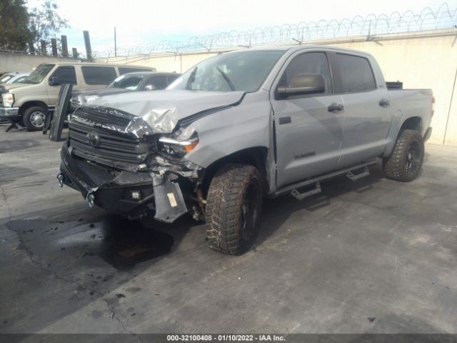 Photo 1 VIN: 5TFFY5F18JX236713 - TOYOTA TUNDRA 2WD 