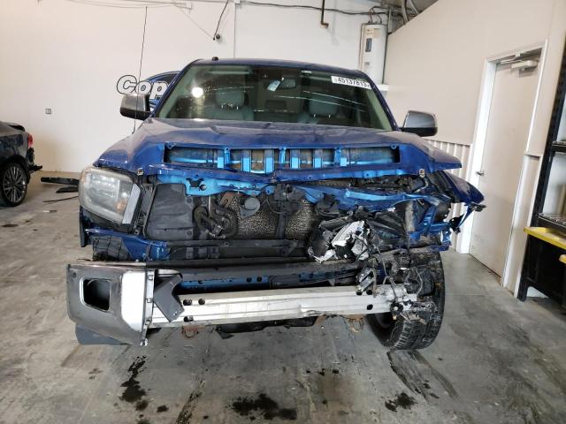 Photo 4 VIN: 5TFFY5F18JX241393 - TOYOTA TUNDRA CRE 