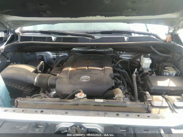 Photo 9 VIN: 5TFFY5F18KX251648 - TOYOTA TUNDRA 2WD 