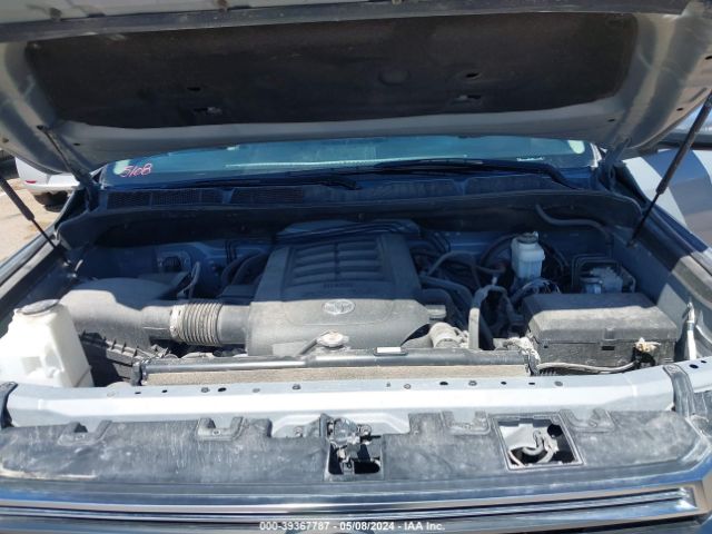 Photo 9 VIN: 5TFFY5F19MX277484 - TOYOTA TUNDRA 