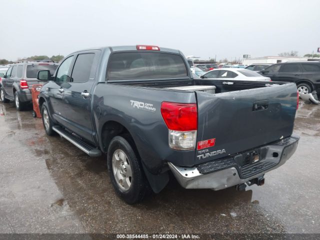 Photo 2 VIN: 5TFFY5F1XAX075409 - TOYOTA TUNDRA 