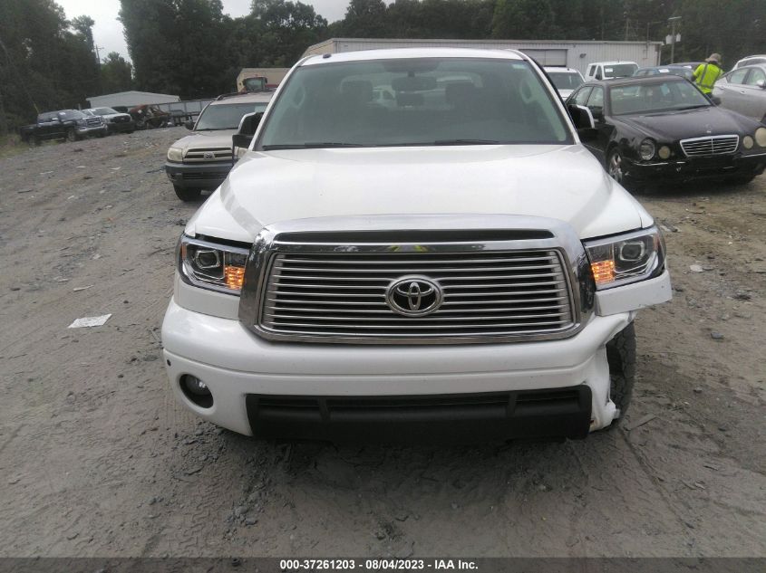 Photo 11 VIN: 5TFFY5F1XAX097412 - TOYOTA TUNDRA 