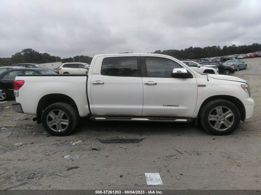 Photo 12 VIN: 5TFFY5F1XAX097412 - TOYOTA TUNDRA 