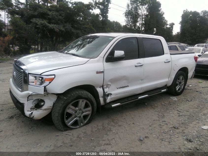 Photo 13 VIN: 5TFFY5F1XAX097412 - TOYOTA TUNDRA 