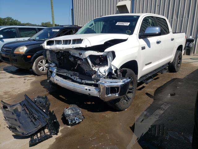 Photo 1 VIN: 5TFFY5F1XJX240858 - TOYOTA TUNDRA CRE 