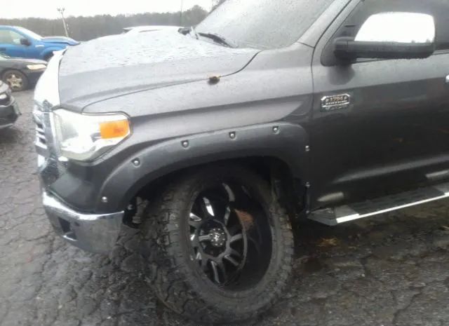 Photo 5 VIN: 5TFGW5F1XHX218797 - TOYOTA TUNDRA 2WD 