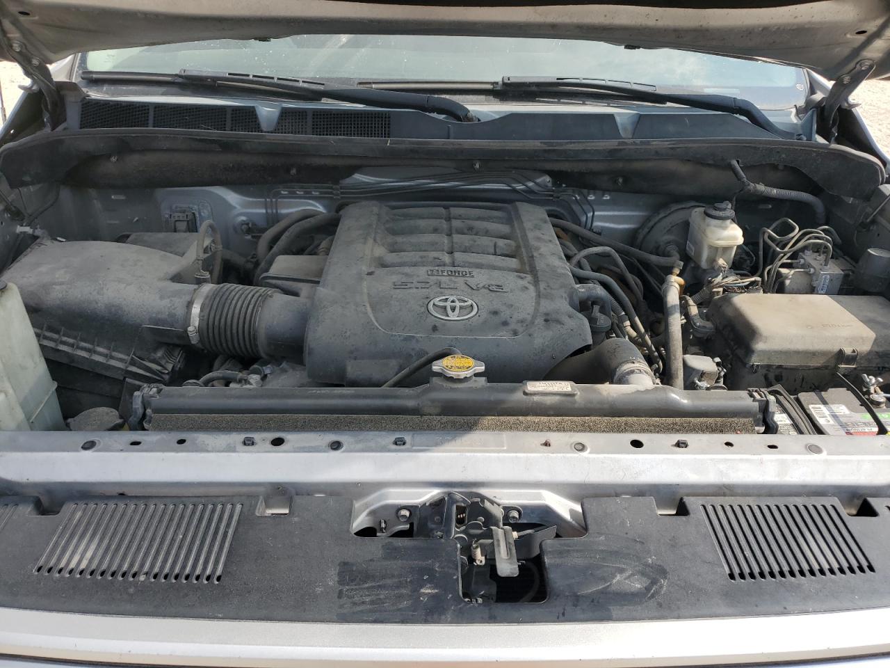 Photo 10 VIN: 5TFGY5F12EX157645 - TOYOTA TUNDRA 