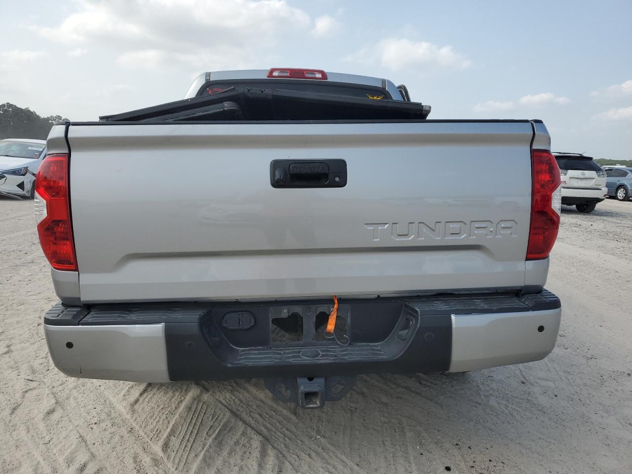 Photo 5 VIN: 5TFGY5F12EX157645 - TOYOTA TUNDRA 