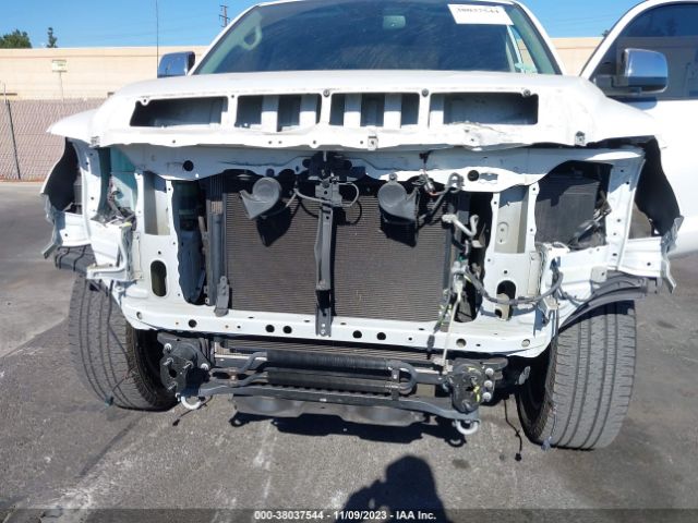 Photo 5 VIN: 5TFGY5F13KX245115 - TOYOTA TUNDRA 