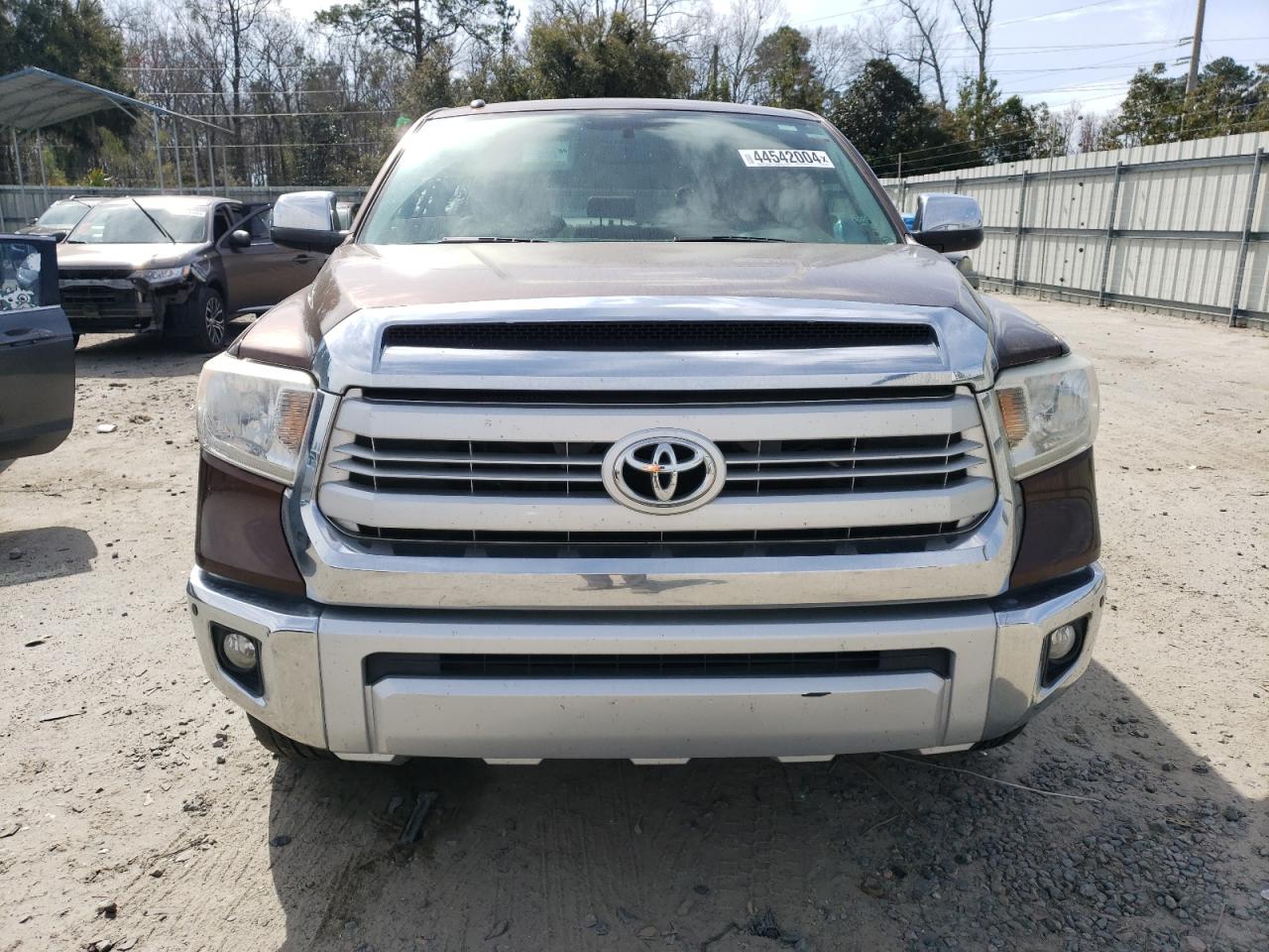 Photo 4 VIN: 5TFGY5F15EX168980 - TOYOTA TUNDRA 