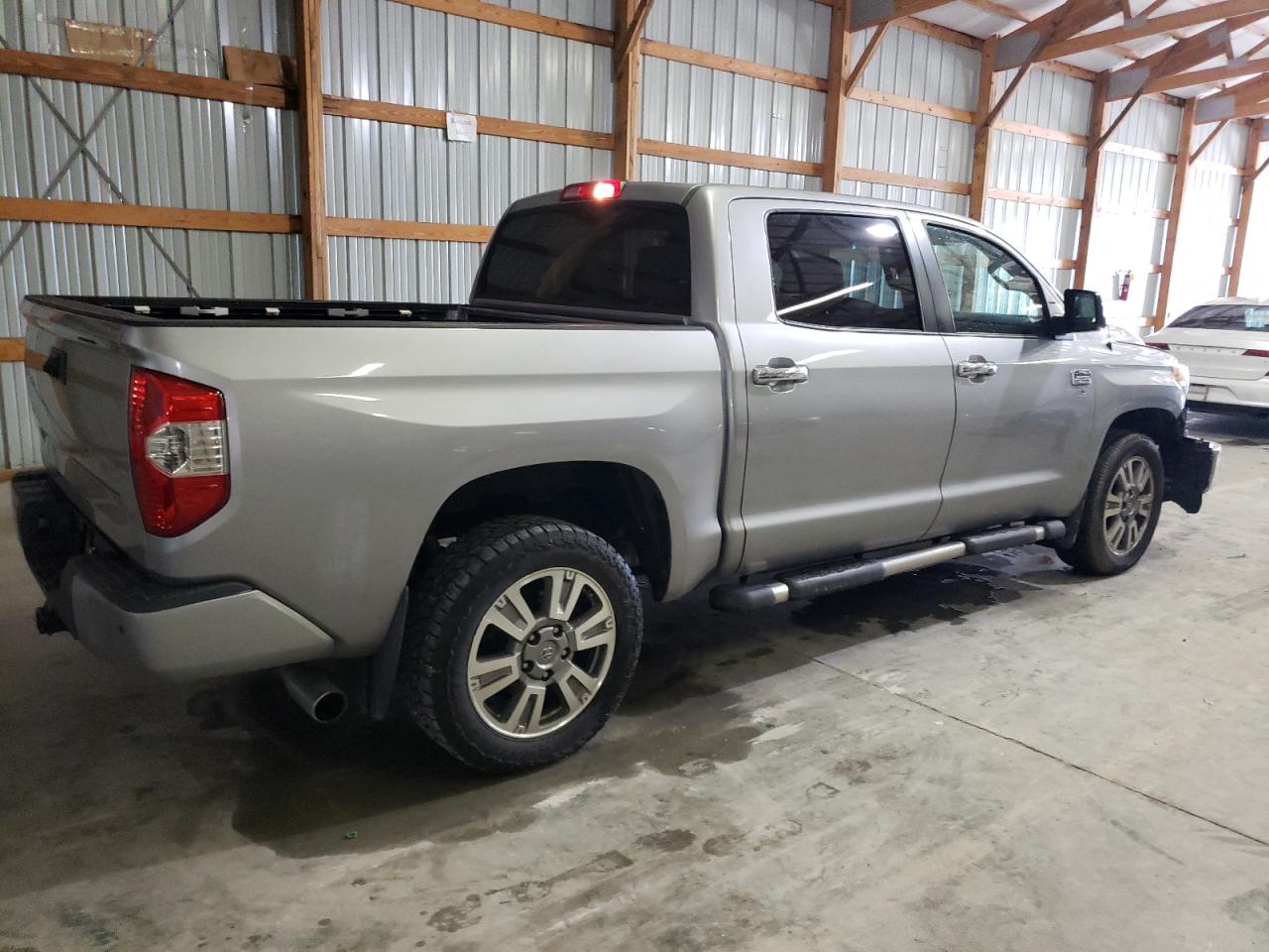 Photo 2 VIN: 5TFGY5F19EX164348 - TOYOTA TUNDRA 