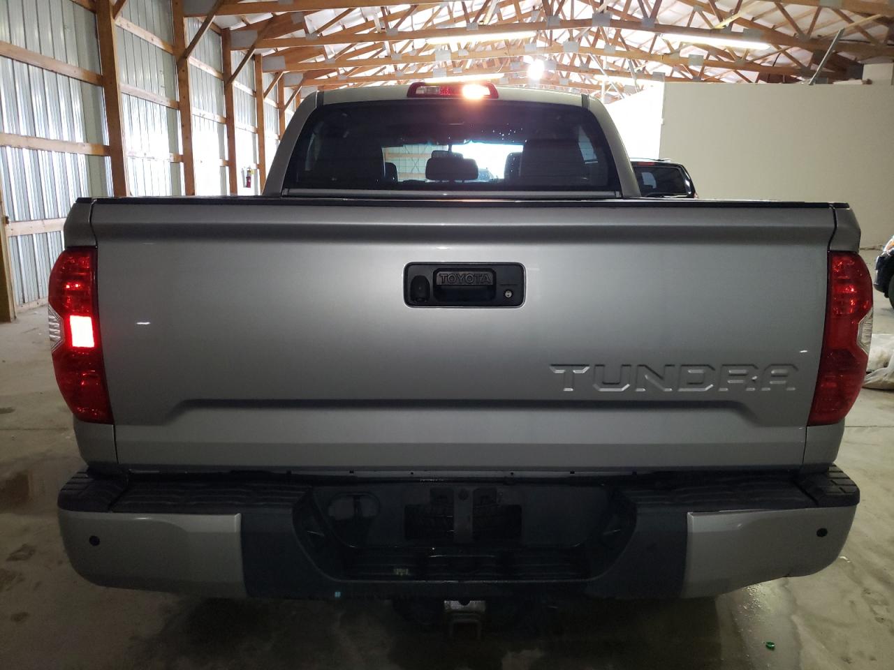 Photo 5 VIN: 5TFGY5F19EX164348 - TOYOTA TUNDRA 