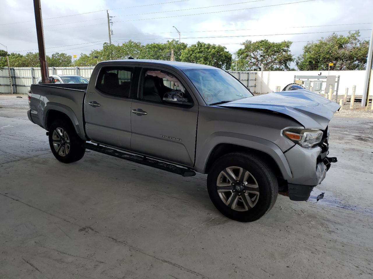 Photo 3 VIN: 5TFGZ5AN3HX101807 - TOYOTA TACOMA 