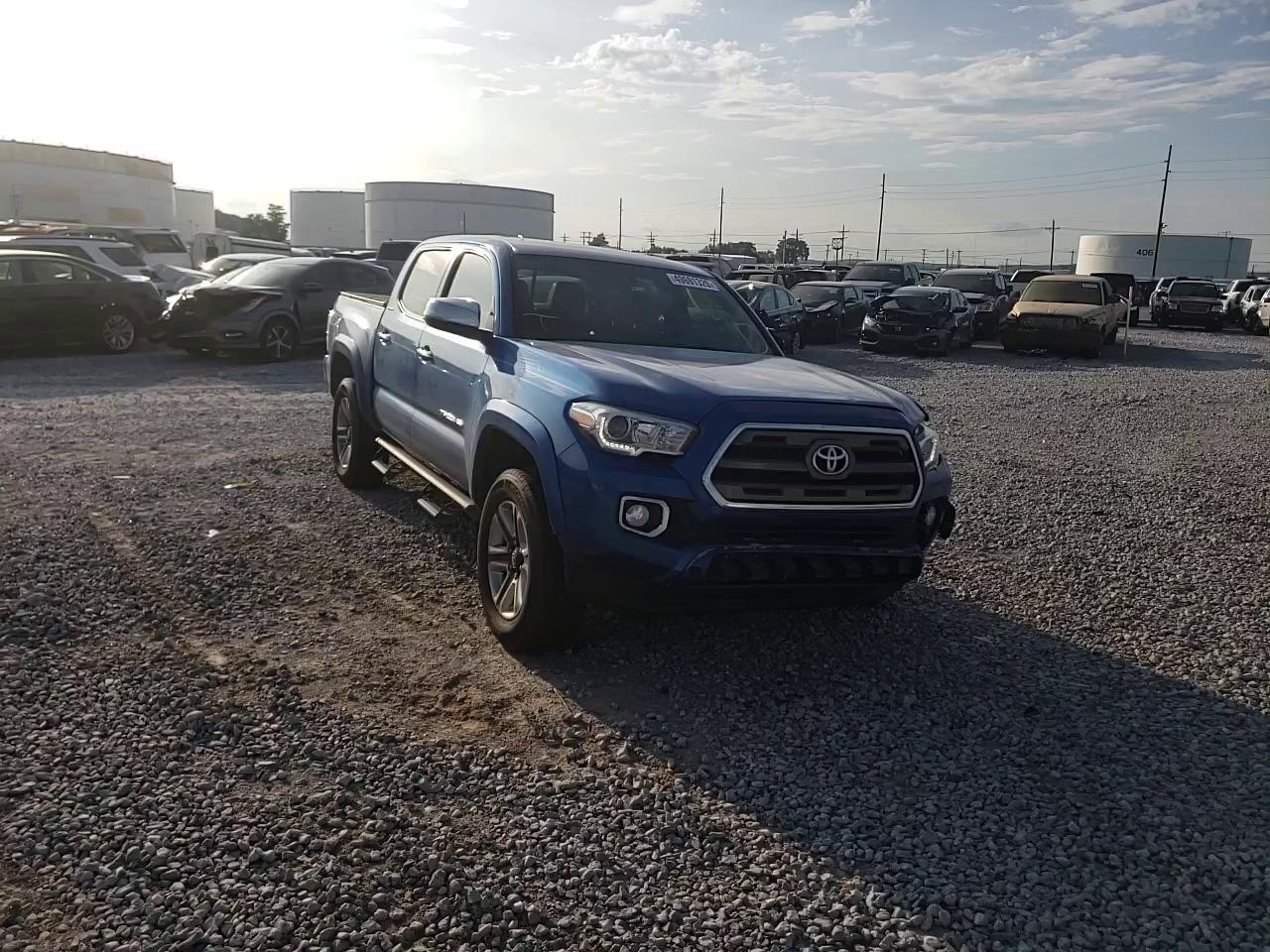 Photo 10 VIN: 5TFGZ5AN8HX077374 - TOYOTA TACOMA DOU 