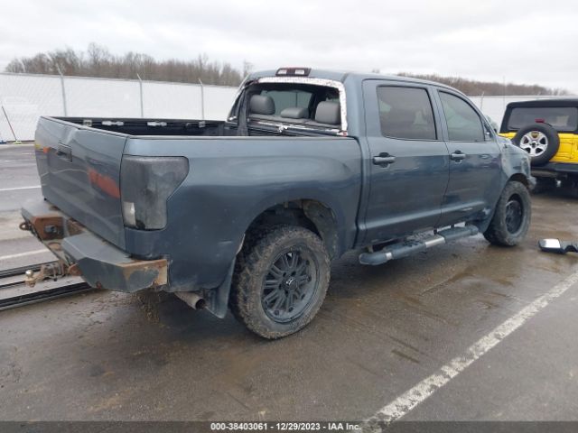 Photo 3 VIN: 5TFHW5F10AX095537 - TOYOTA TUNDRA 