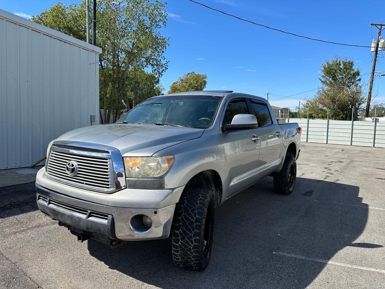 Photo 1 VIN: 5TFHW5F10AX149676 - TOYOTA TUNDRA 