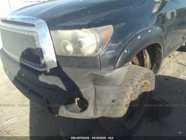 Photo 5 VIN: 5TFHW5F10AX153890 - TOYOTA TUNDRA 4WD TRUCK 