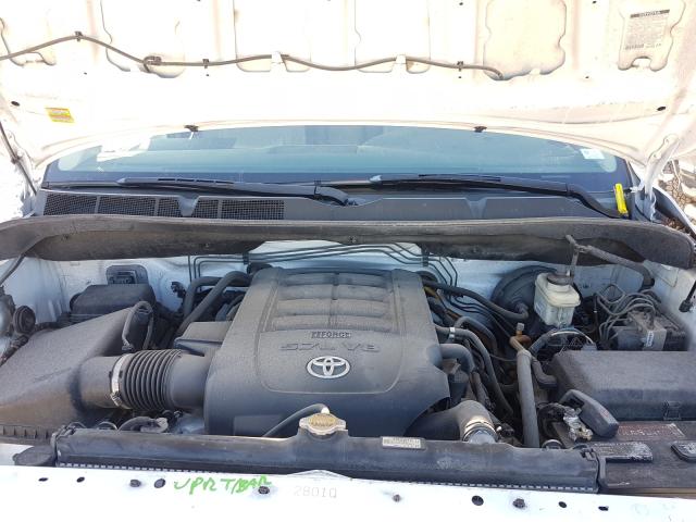 Photo 6 VIN: 5TFHW5F10BX164941 - TOYOTA TUNDRA CRE 