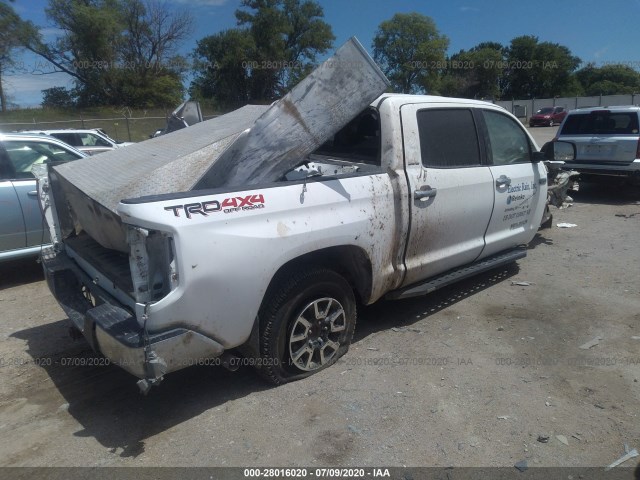 Photo 3 VIN: 5TFHW5F10GX533885 - TOYOTA TUNDRA 4WD TRUCK 