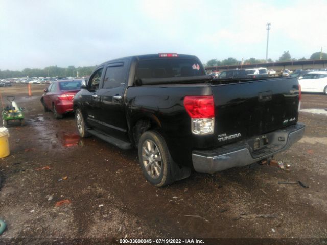 Photo 2 VIN: 5TFHW5F11BX160493 - TOYOTA TUNDRA 4WD TRUCK 