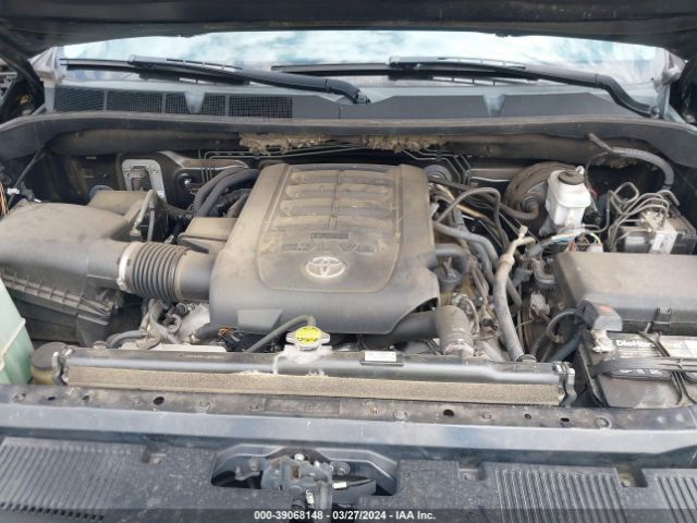 Photo 9 VIN: 5TFHW5F11GX542479 - TOYOTA TUNDRA 