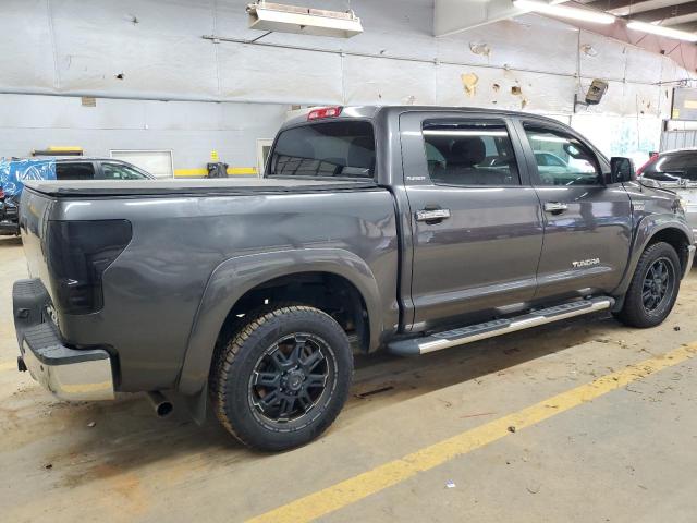 Photo 2 VIN: 5TFHW5F12DX312106 - TOYOTA TUNDRA CRE 