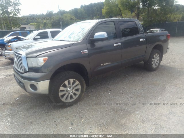 Photo 1 VIN: 5TFHW5F13CX216144 - TOYOTA TUNDRA 4WD TRUCK 