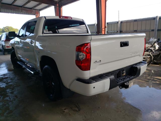 Photo 2 VIN: 5TFHW5F13JX681021 - TOYOTA TUNDRA CRE 